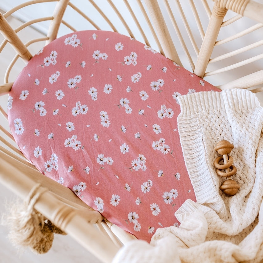 Snuggle Hunny Bassinet Sheet- Daisy