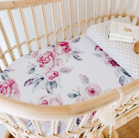 Snuggle Hunny Bassinet Sheet- Lilac Skies