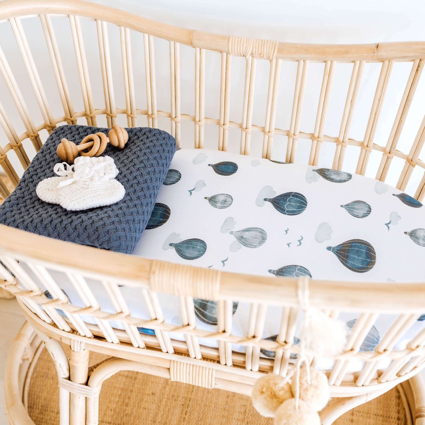 Snuggle Hunny Bassinet Sheet- Cloud Chaser